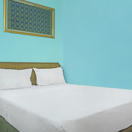 Super Oyo Collection O 92690 Hotel Limas Palembang Exterior photo